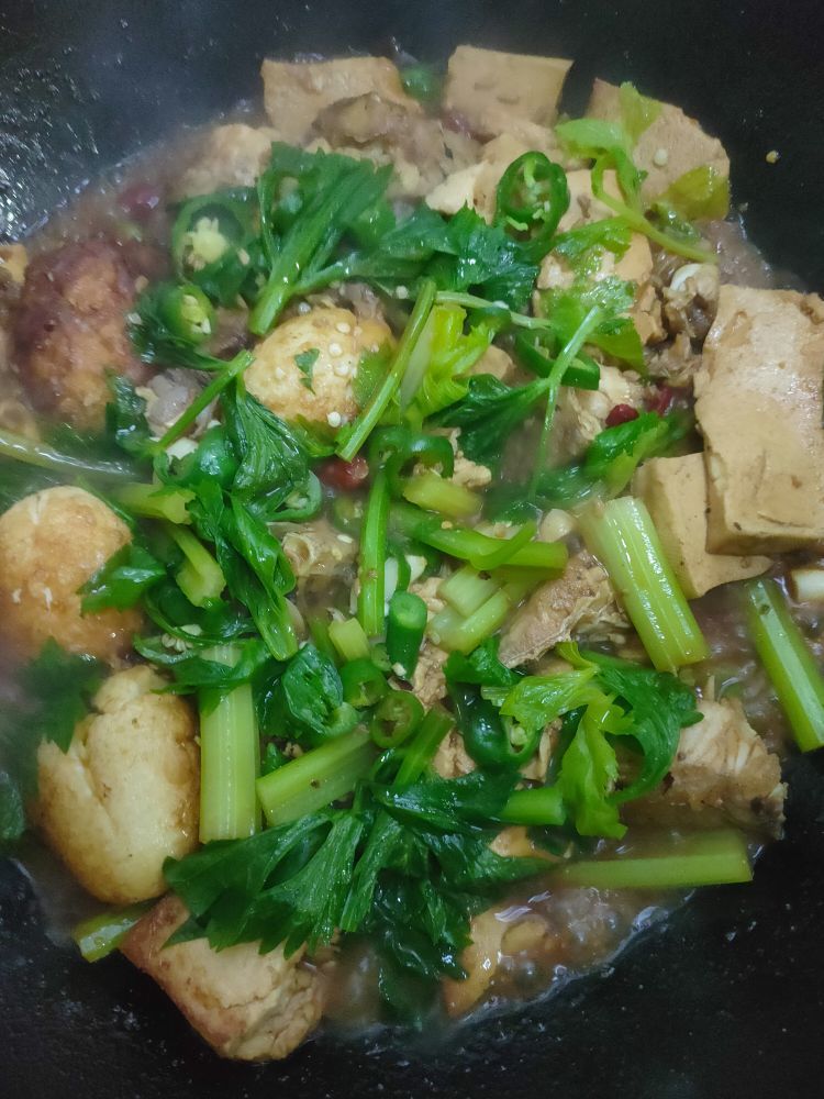 挖宝的山匪﹏占戈的主播照片