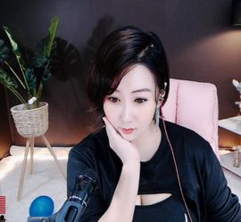 乃尼💋DDD主播照片
