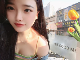243726672主播照片