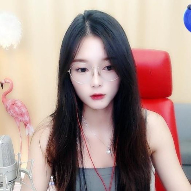樱桃🍒拉了的主播海报