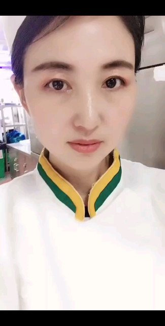 厨师美不美？