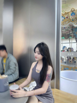 243726672主播照片