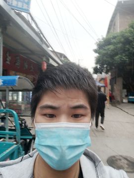 冰冰少年主播照片