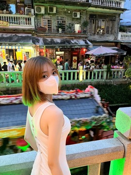 久菜合子XvX主播照片