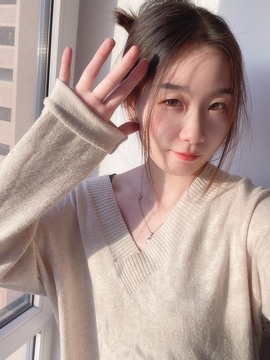 小小♥休主播照片