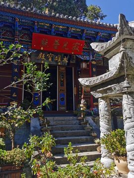 猴哥旅居代购主播照片