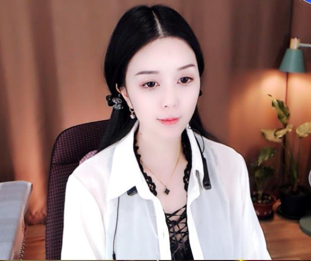 ╰︶美姿︶╯的图片
