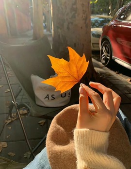 小小♥休主播照片