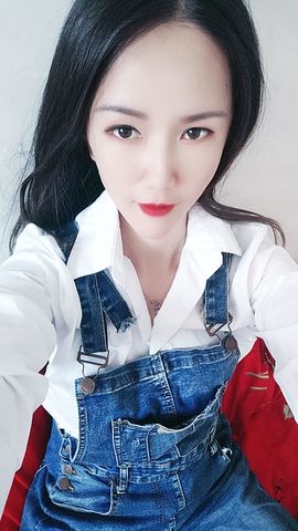 木稳稳761837主播照片