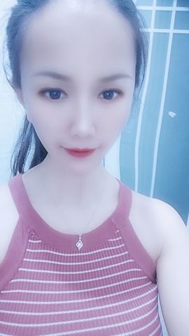 木稳稳761837主播照片