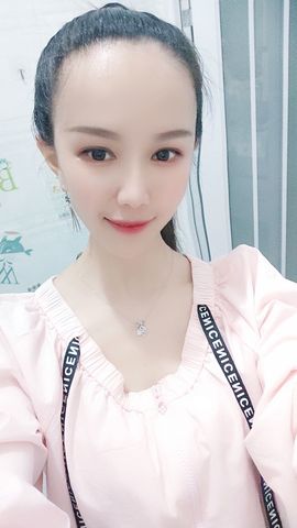木稳稳761837主播照片