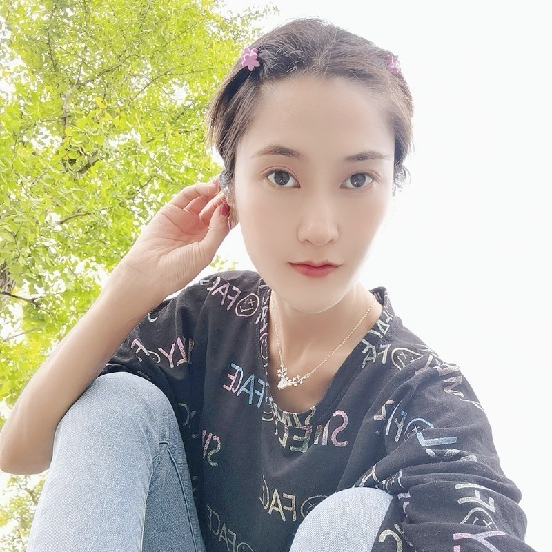 小温柔姐姐😘😘的主播海报