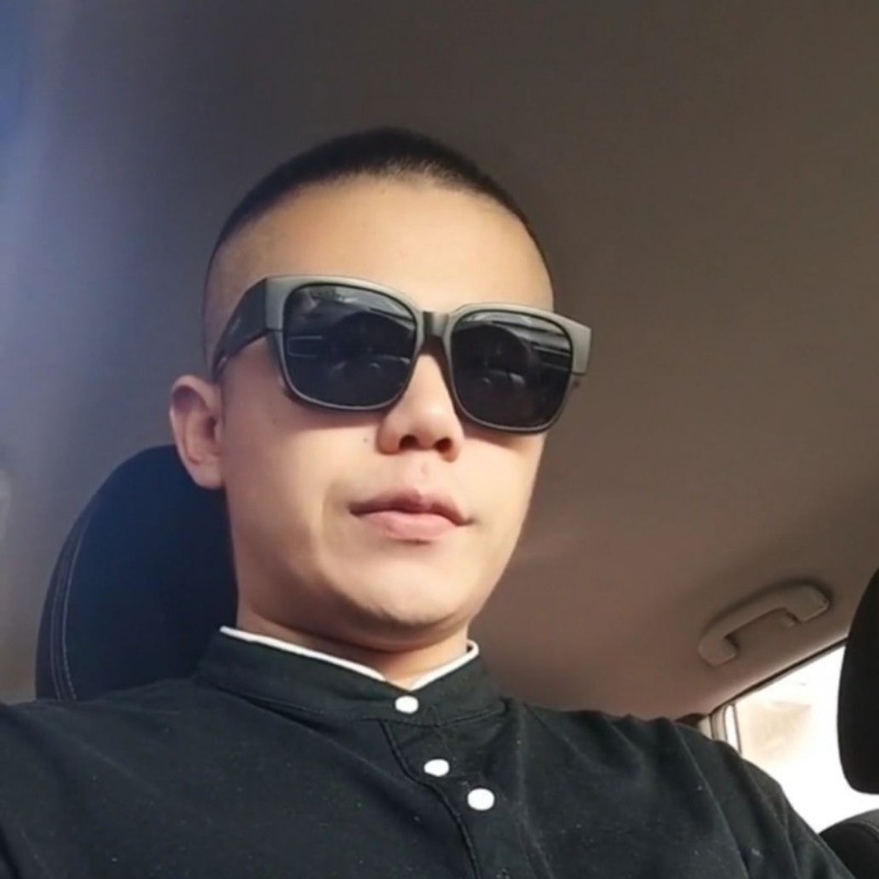 苏宸玉的主播海报