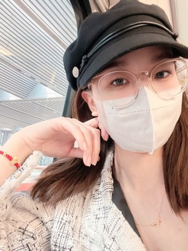 小小♥休主播照片