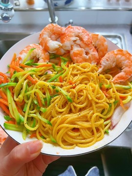 小雅代理ღ好运来主播照片