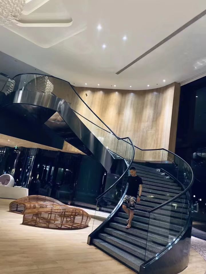 帕罗西汀™的主播照片