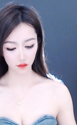 吃窝边草的老兔子主播照片