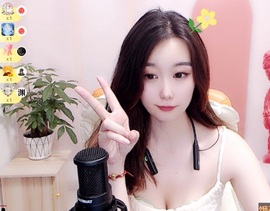 小小♥休主播照片