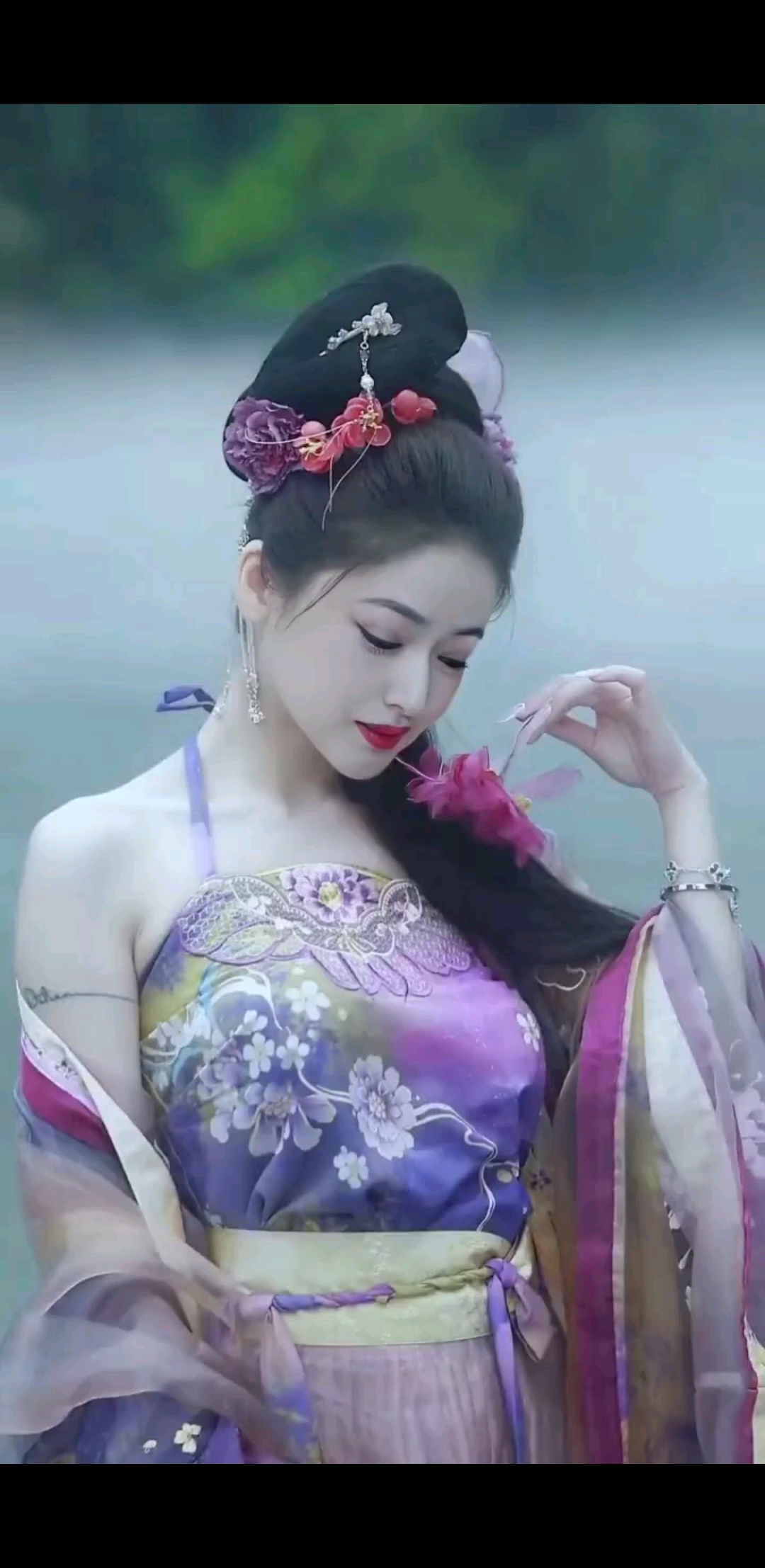 花美还是人美😂😂😂