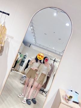 小小♥休主播照片