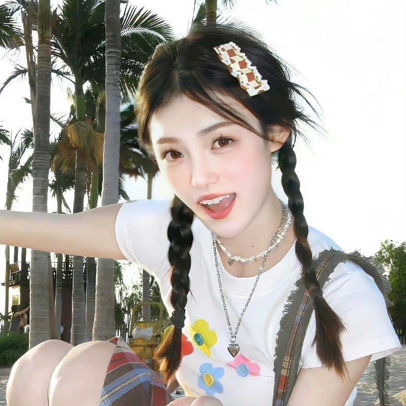 一只北鼻菈的主播海报