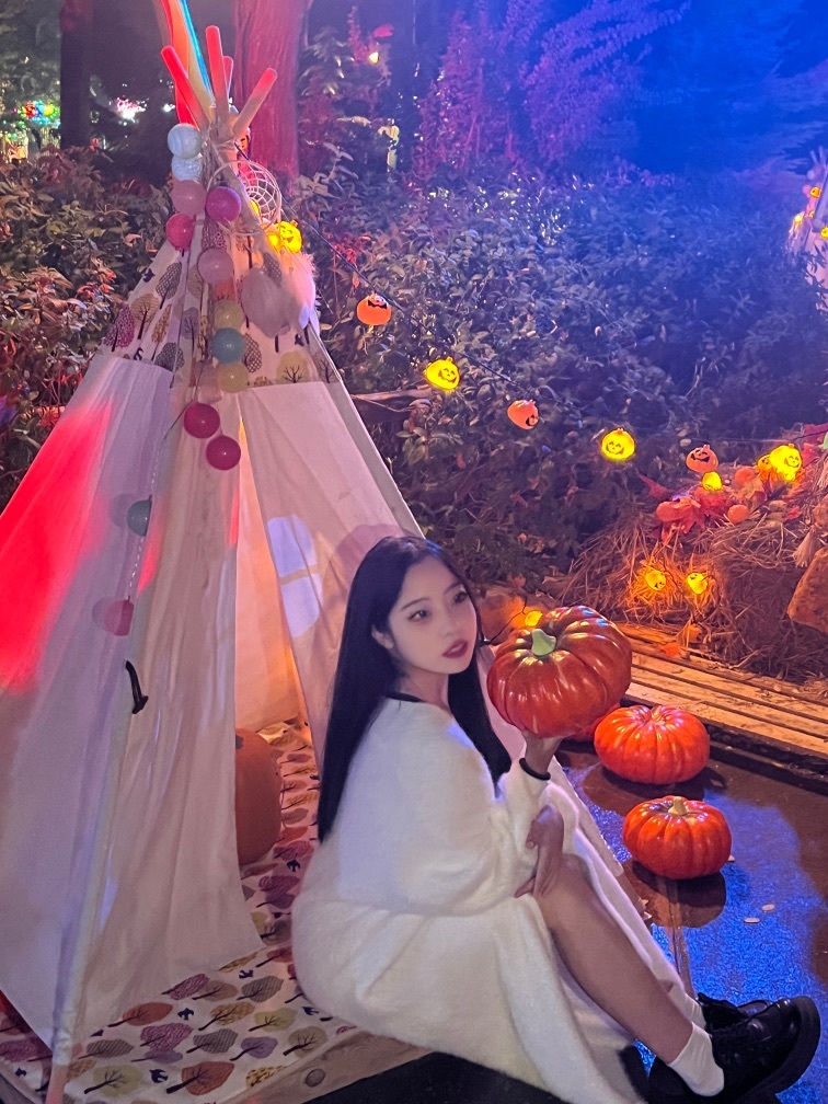 新人QIAN涵涵的图片