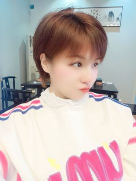 💞天宝💞军训白天主播照片