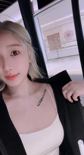 抱抱馨💌主播照片