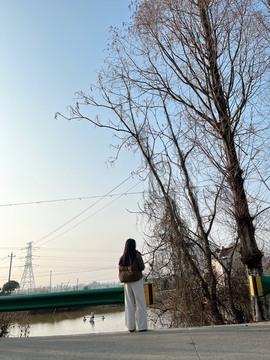 微晨美女主播照片