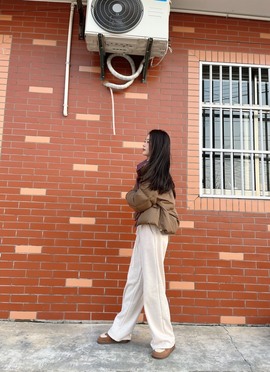 微晨美女主播照片