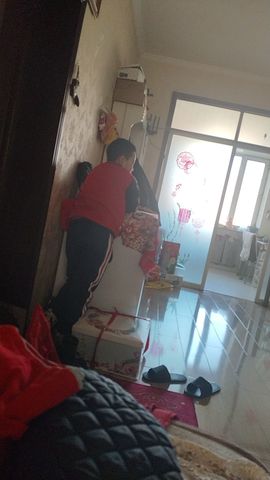 怪怪姐的小场控主播照片