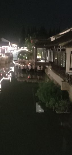 潮水冲淡一切主播照片