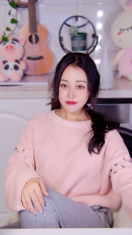 佩妮🎤一路长红的图片