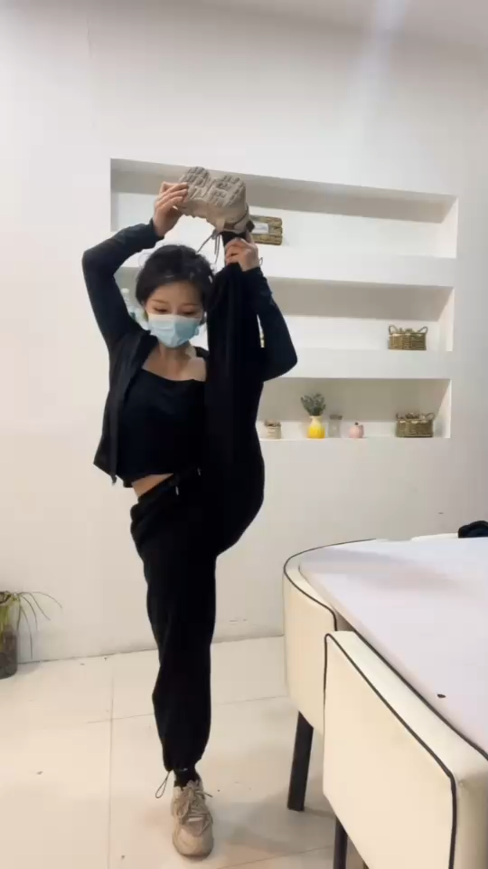 😋😅😅