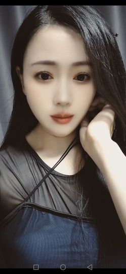 全平台最惨的玫瑰主播照片