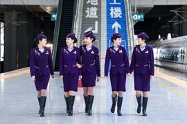 2025不好过主播照片
