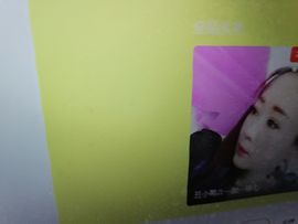 丑小鸭💞愿有一束光主播照片
