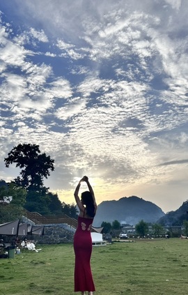 安玥暂休主播照片