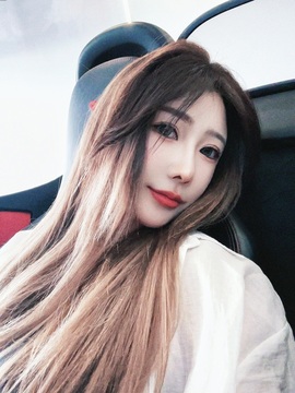 抱抱馨💌主播照片