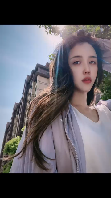 看阳光多明媚，而我在