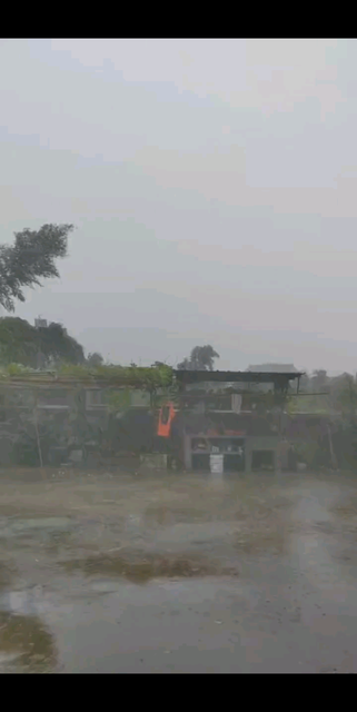 下大雨了