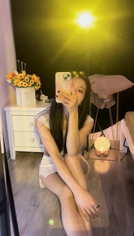 微晨美女主播照片