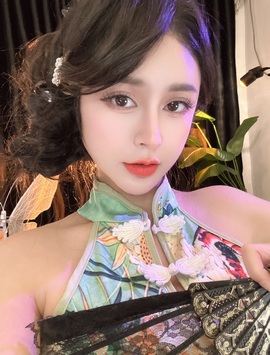 新人热九的图片