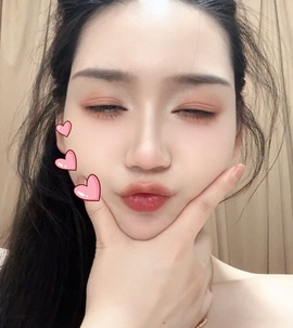 Wuli奶茶主播照片