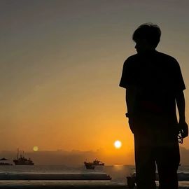 一个不太优秀的男孩子主播照片