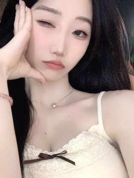 小缇娜主播照片