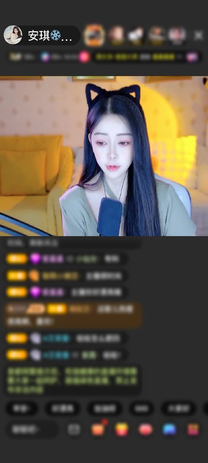 感謝雨中暴龍??贈送貓貓出擊12個