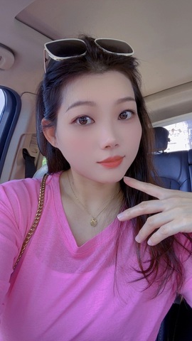 新人泡泡第一天主播照片