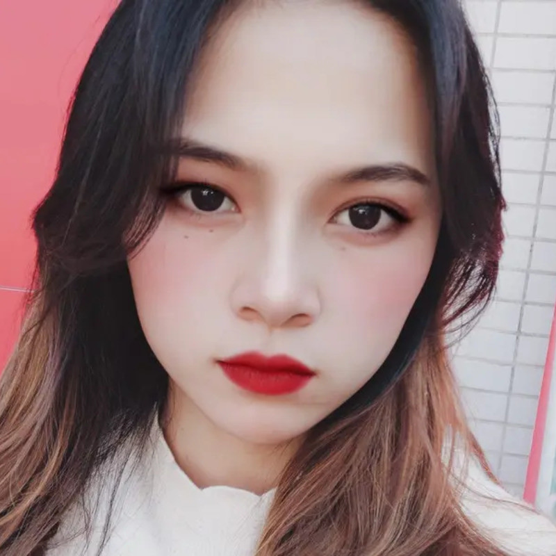 芽芽oni的主播海报
