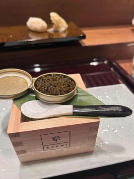 雨中的妖姬的图片